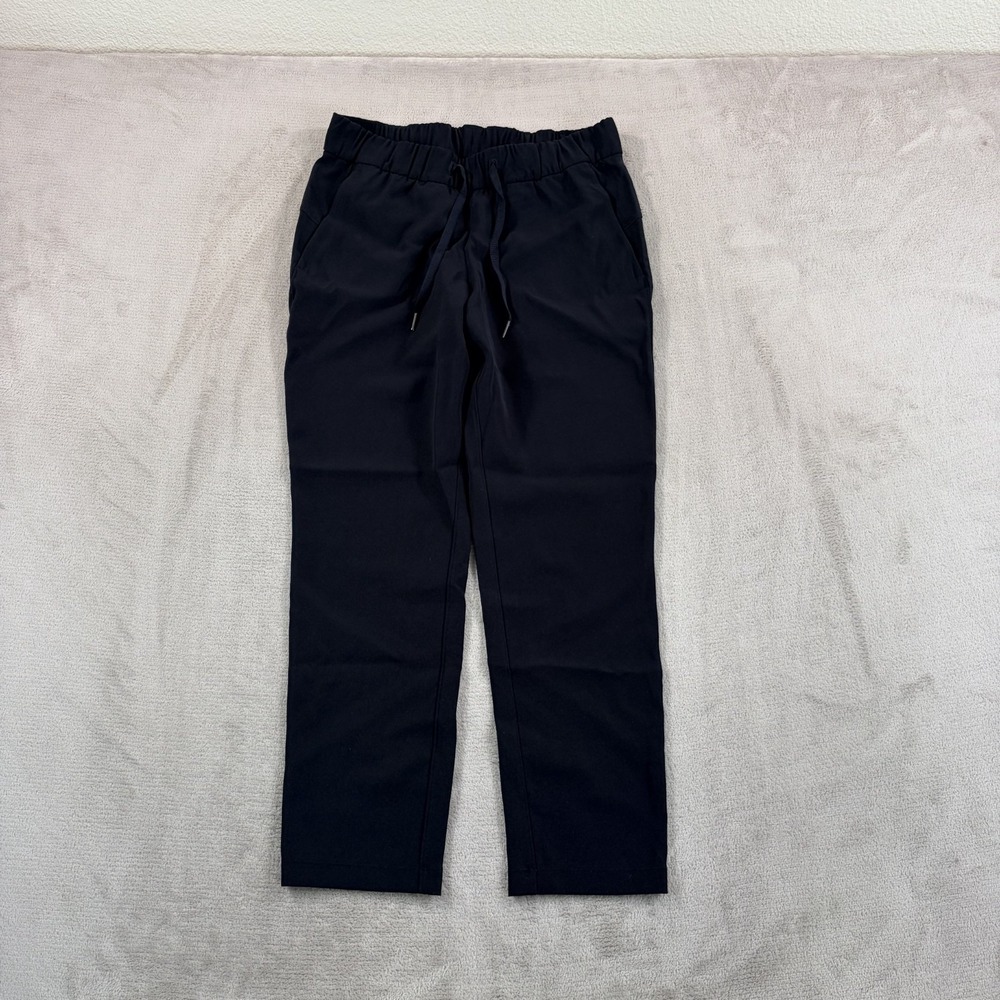 Lululemon Elastic Waist Drawstring Ankle Pants in Black Women 6 Yoga Travel